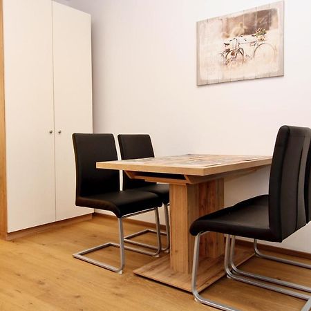 Central Studio Work And Travel Wien Exterior foto