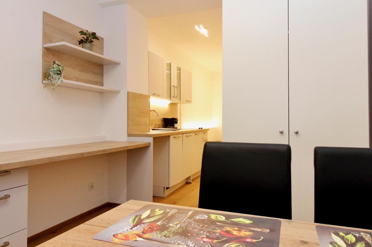 Central Studio Work And Travel Wien Exterior foto